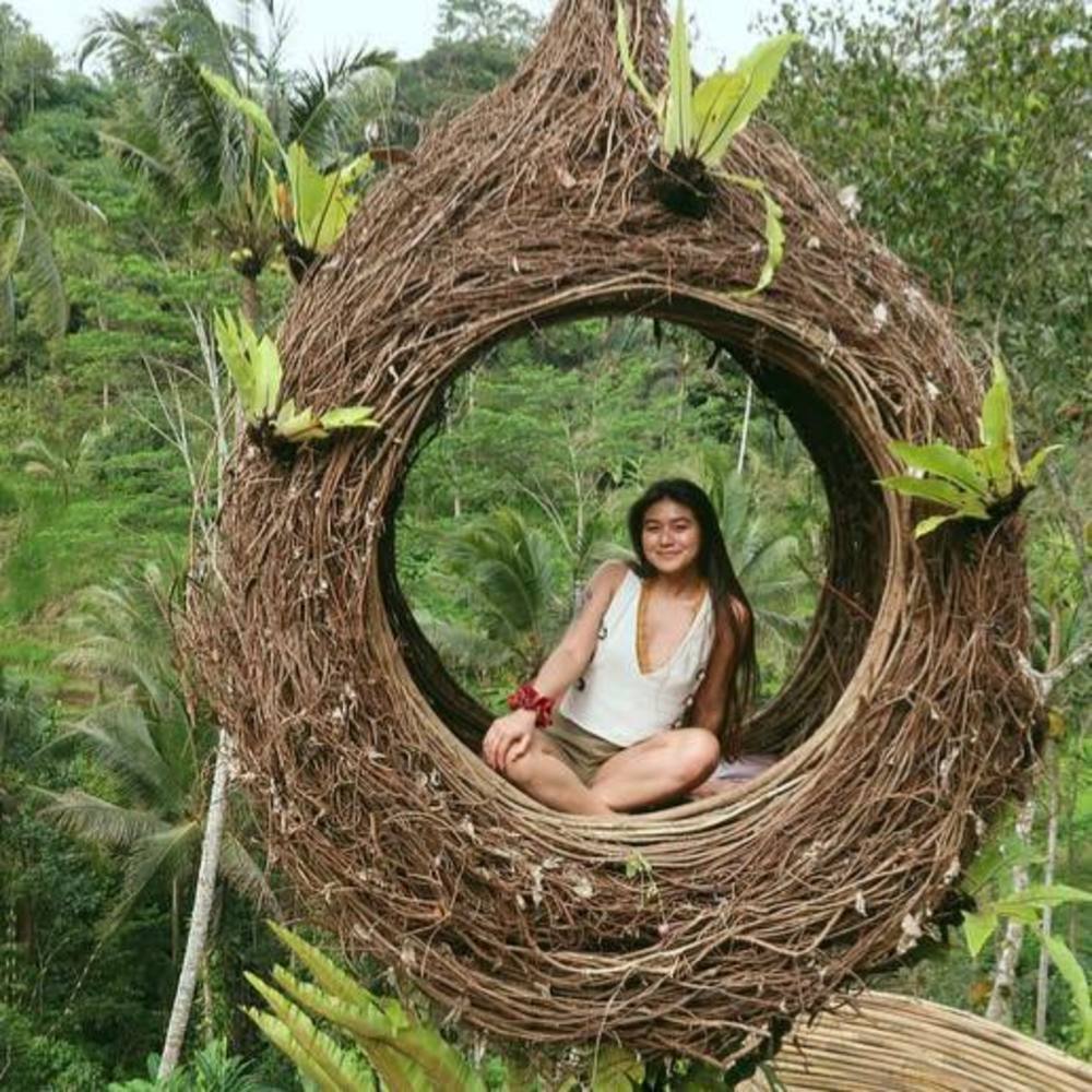 Meet your Posher, Anjelica